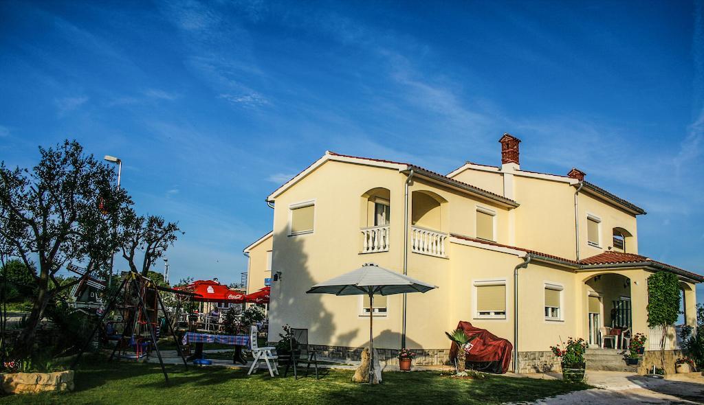 Guest House Croatia Фажана Екстер'єр фото
